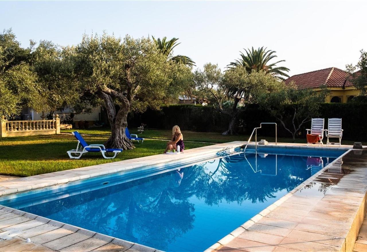 Villa With Great Pool Dog Friendly Vinarós Exteriör bild